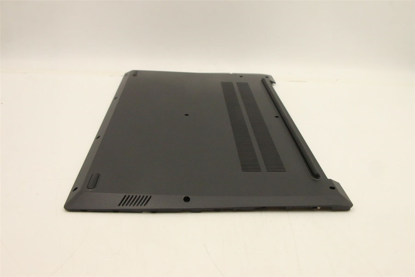 Lenovo Lower Case L 82QY W/HD 5CB1F36582