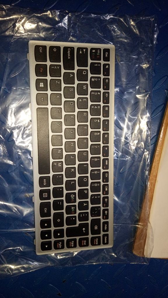 Lenovo T5E1-CCY-Nod-BlackKeySilverF-KBD Keyboard 25213522