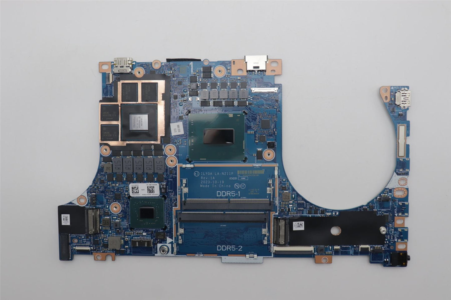 Lenovo C 83DG I914900HX_RTX4070 NOKRM 5B21M05256