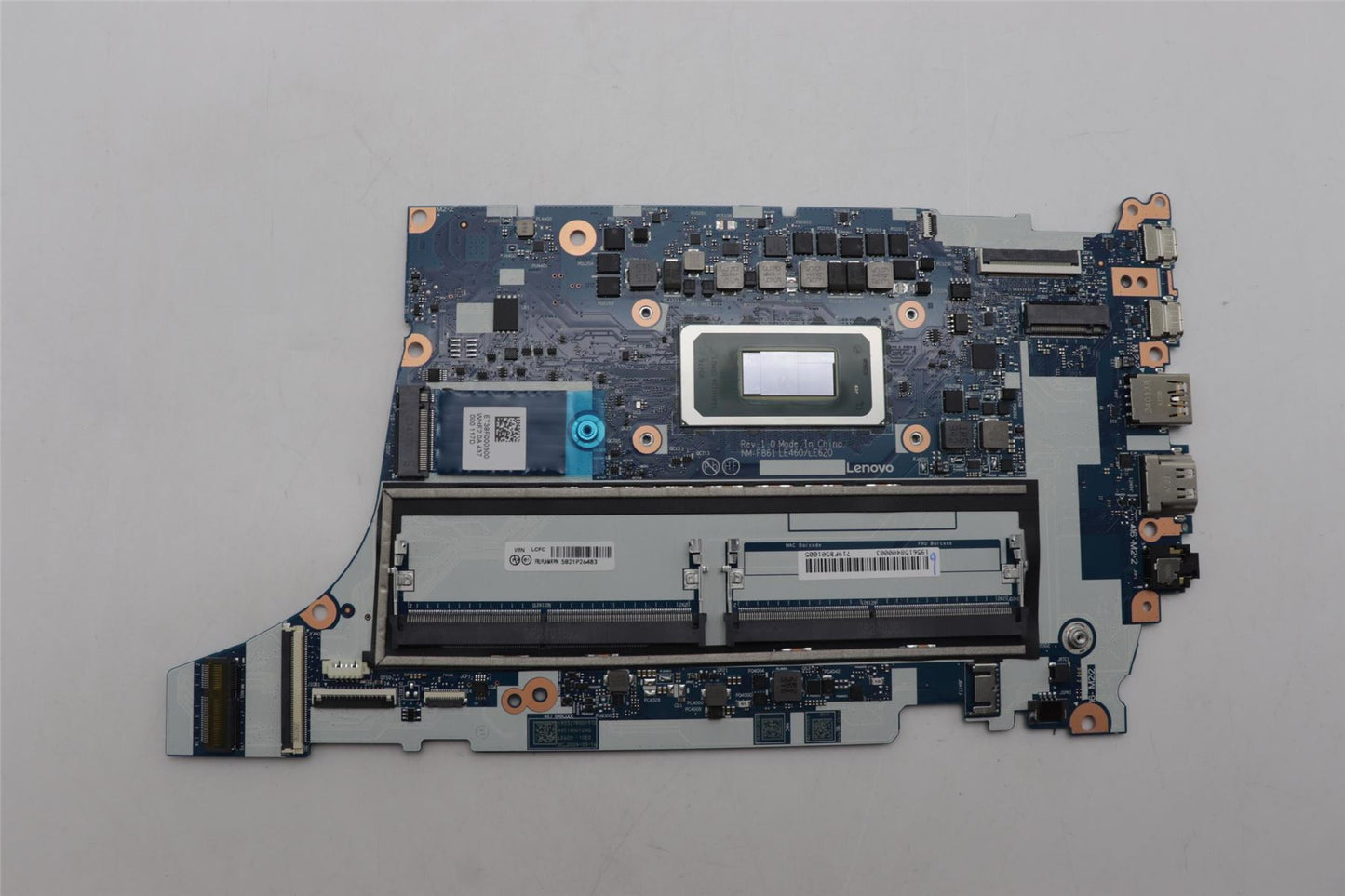 Lenovo ULT7 155H WIN nA yDT yAB DI 5B21P26482