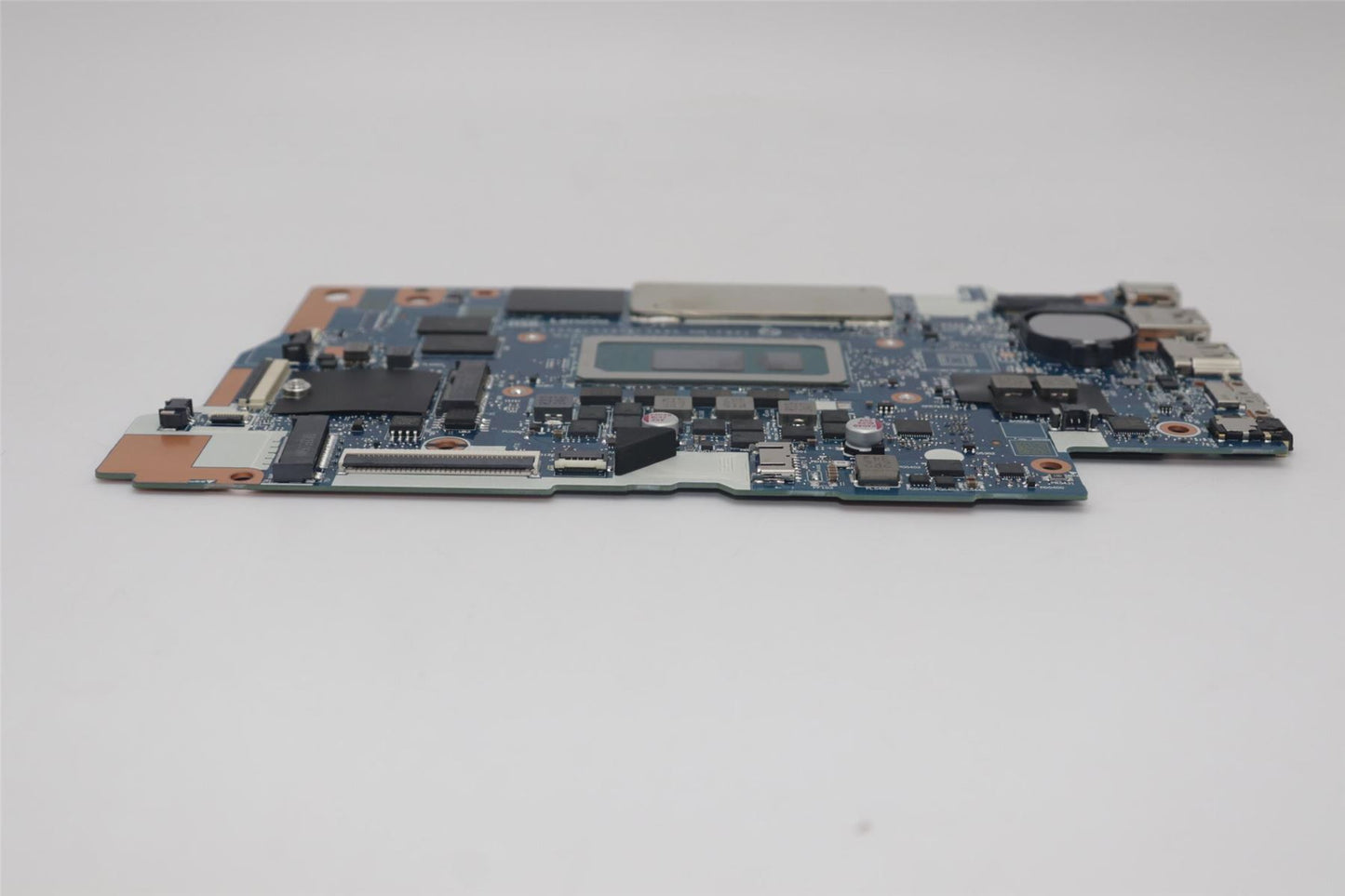 Lenovo L83E5CORE5_120U_16G_NOUFS_WINRM 5B21M77168