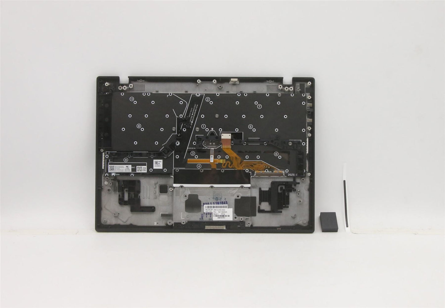 Lenovo ThinkPad X1 Gen 1 Keyboard Palmrest Top Cover Hungarian Black 5M11B38325