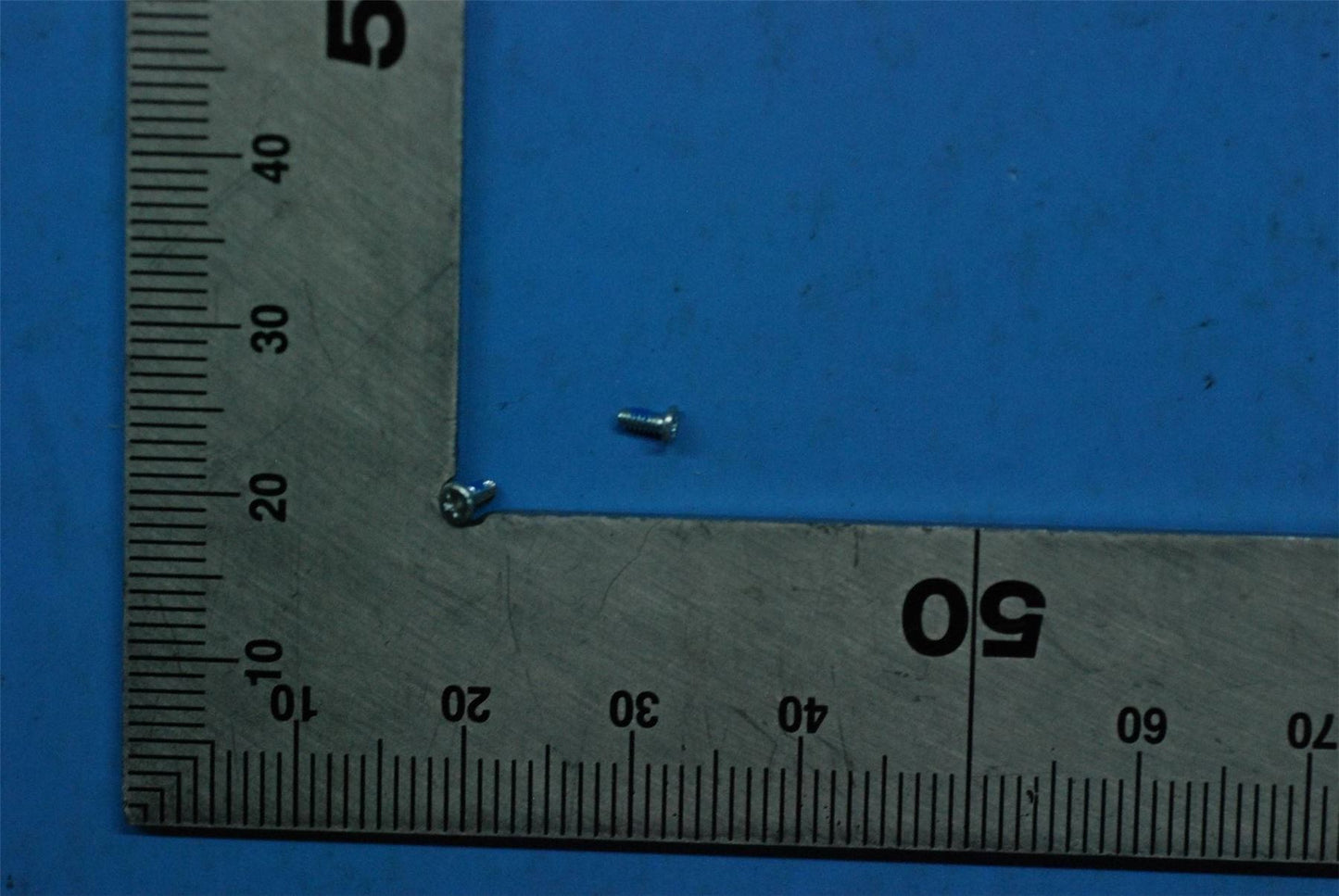 Lenovo TB-7504 Screw&*710922000481 CS 5M88C09331