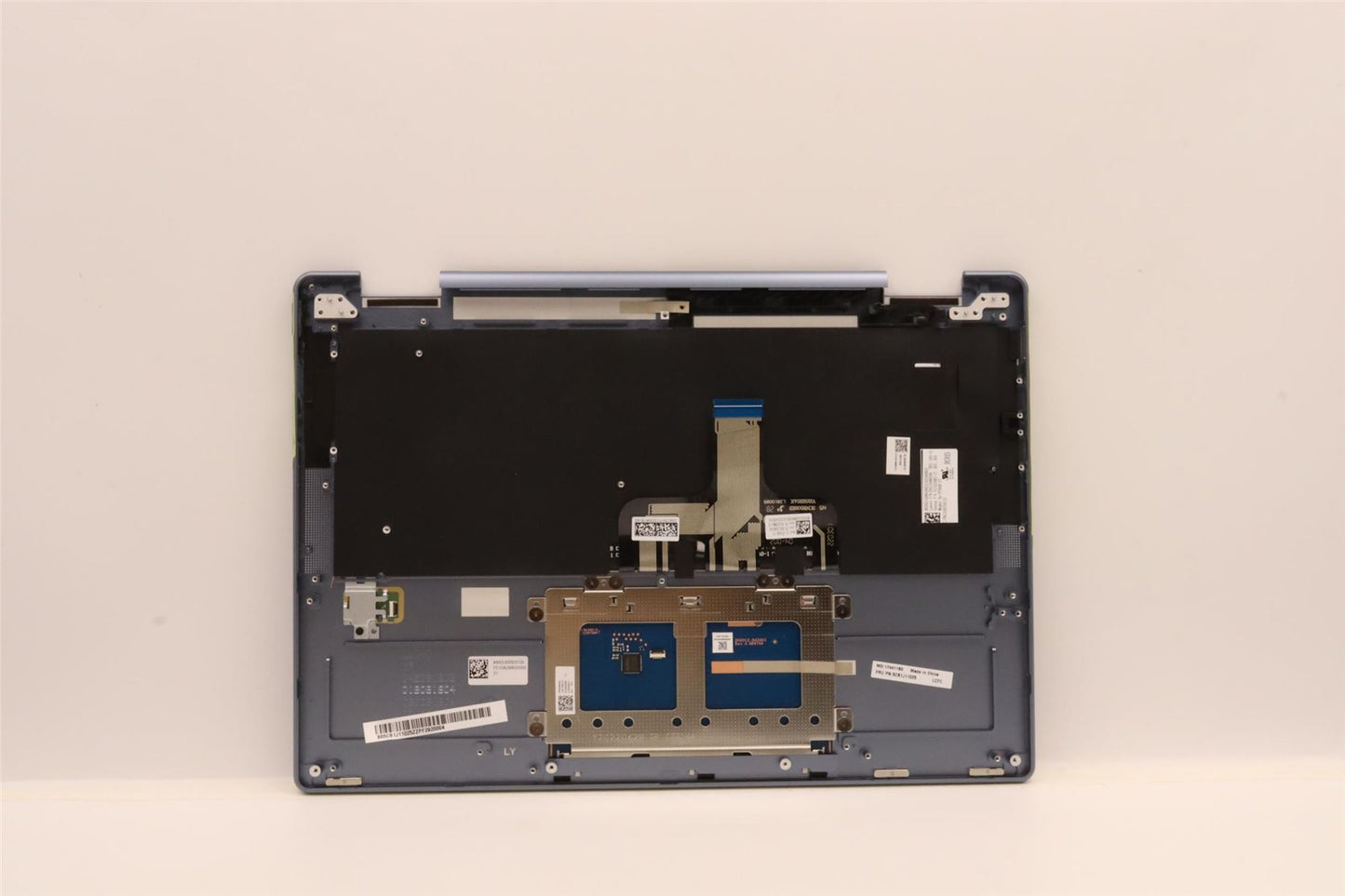 Lenovo Upper Case ASM_ITA L82QF FPSB 5CB1J11025