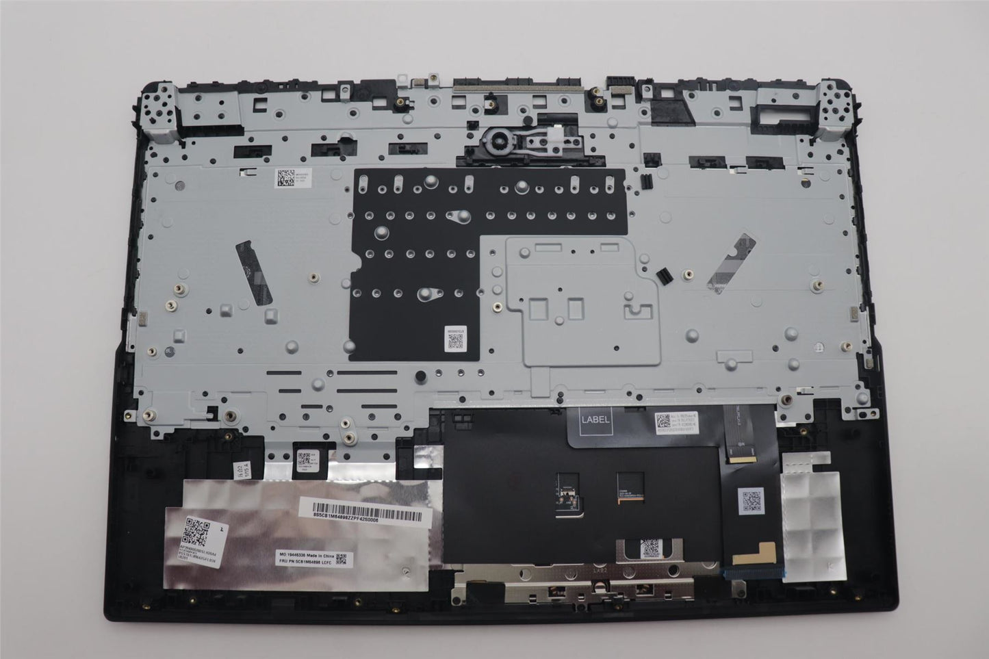 Lenovo Upper Case ASM_HUN L 83DERGB 5CB1M64898
