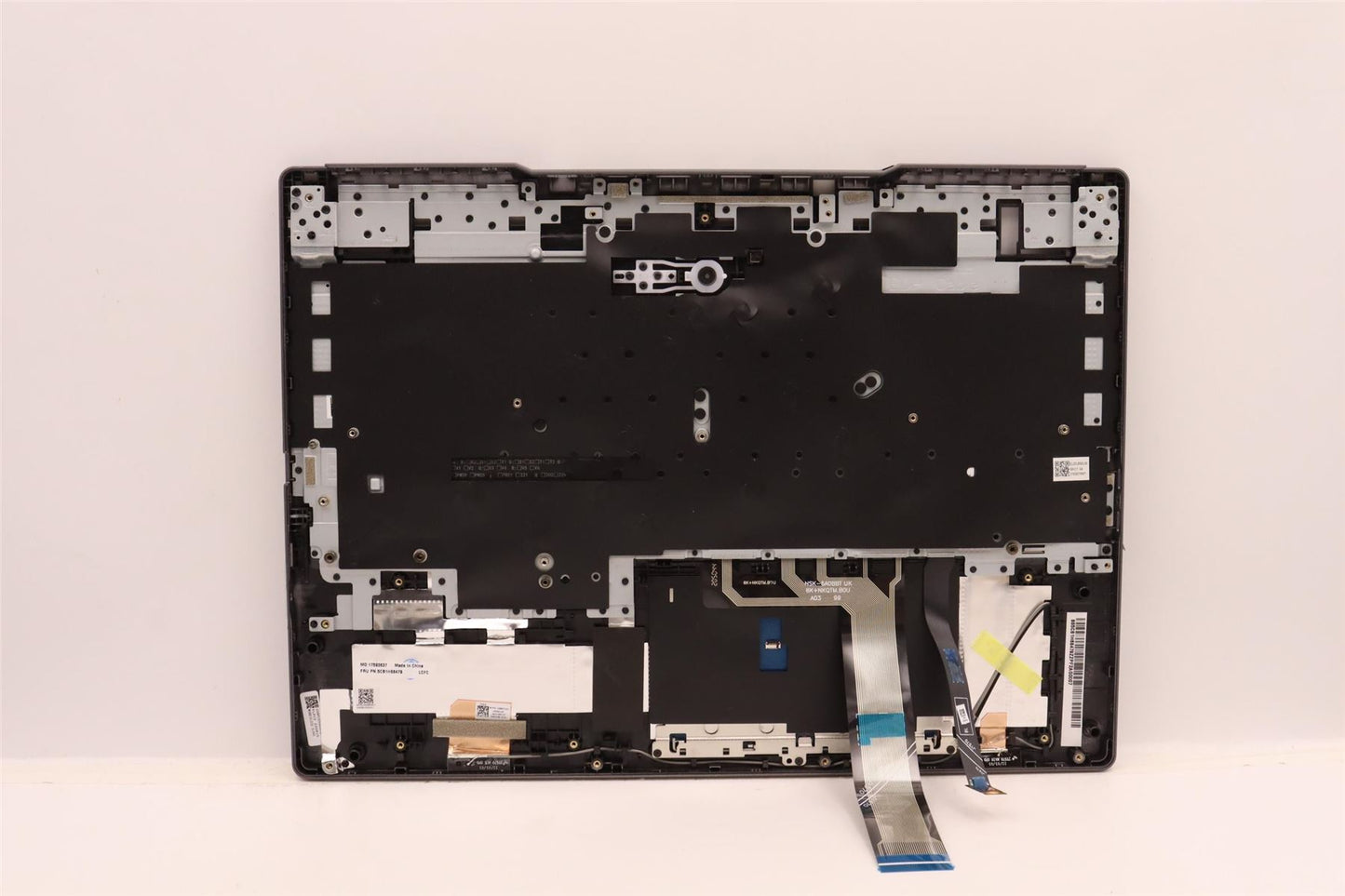 Lenovo Upper Case ASM_SPA L82RD SG RGB 5CB1H68479