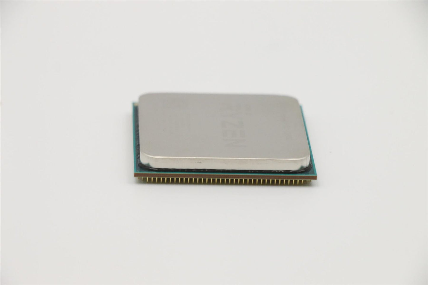 Lenovo 5SA0U56074 SP AMD Ryzen3 PRO 3200G 3.6GHz/4C/4M/65W