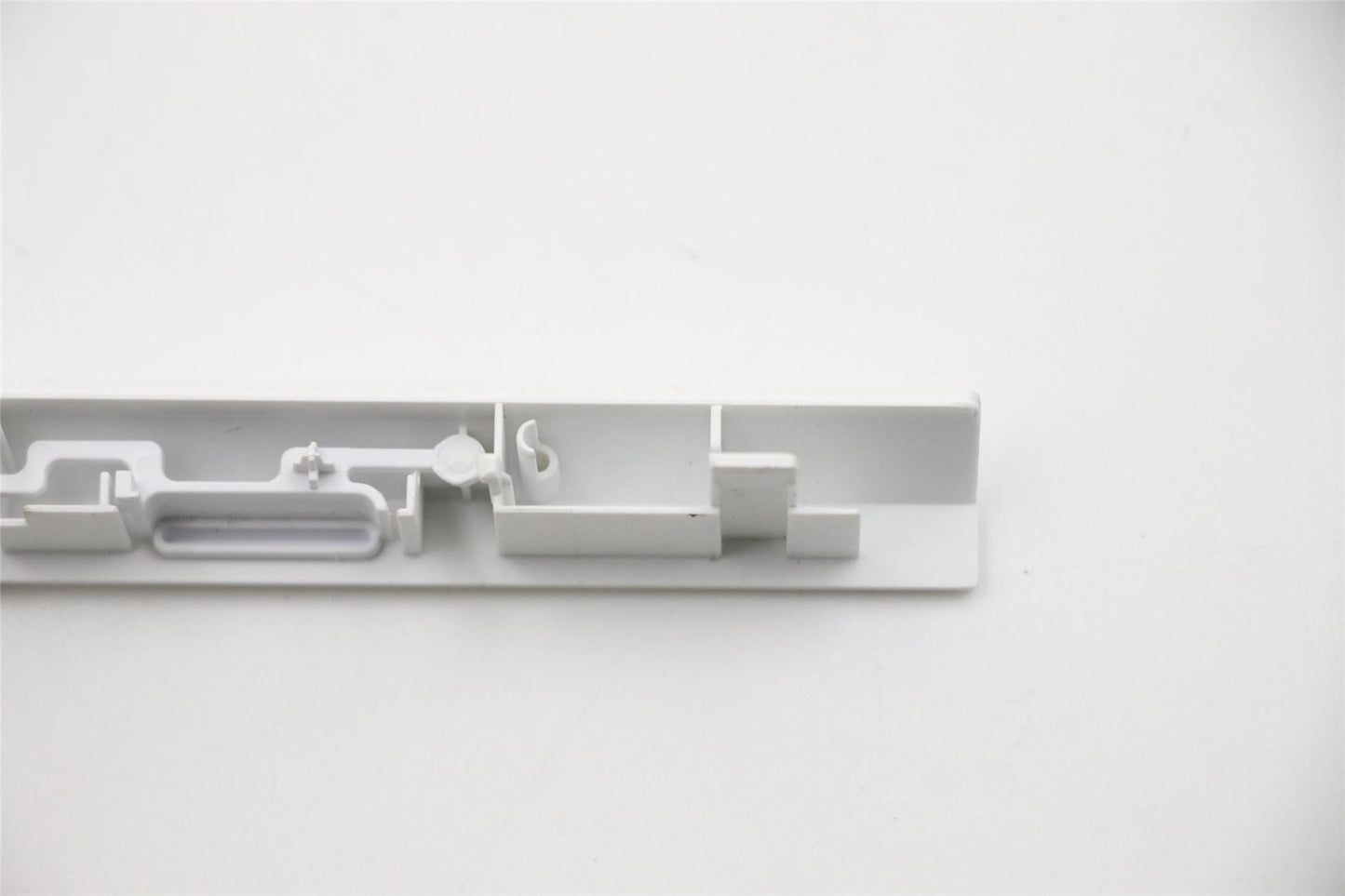 Lenovo IdeaPad 510-15ISK Bezel Cover DVD Optical Drive White 5B30L37462