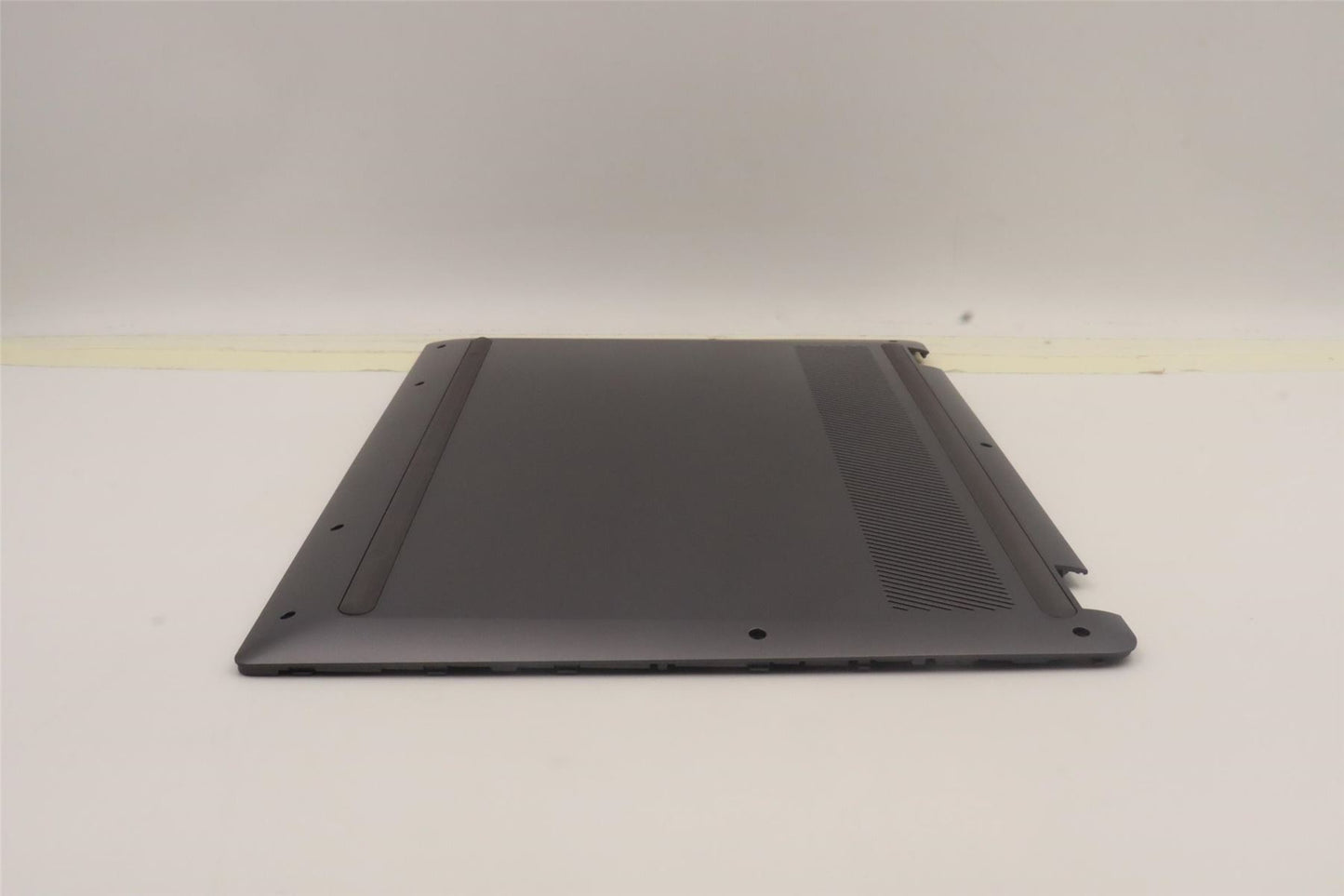 Lenovo Lower Case L 82T5D_COVER_ASSY_GREY 5CB1J35477