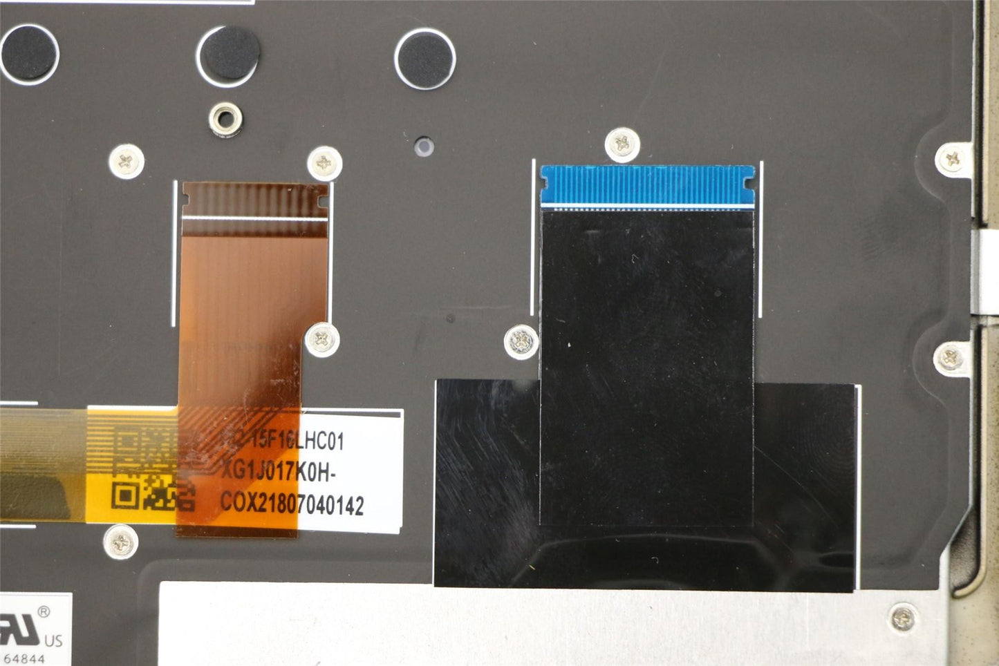 Lenovo MECH_ASM KBD,PNR,Bezel UK,screw,CHY 01AW974