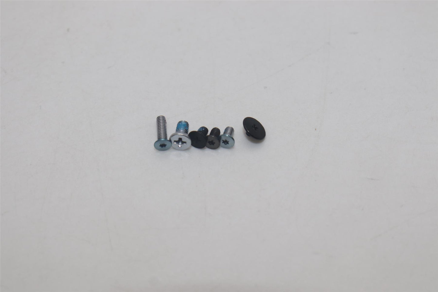 Lenovo SCREW Screw pack H 83D2 5S10S35631