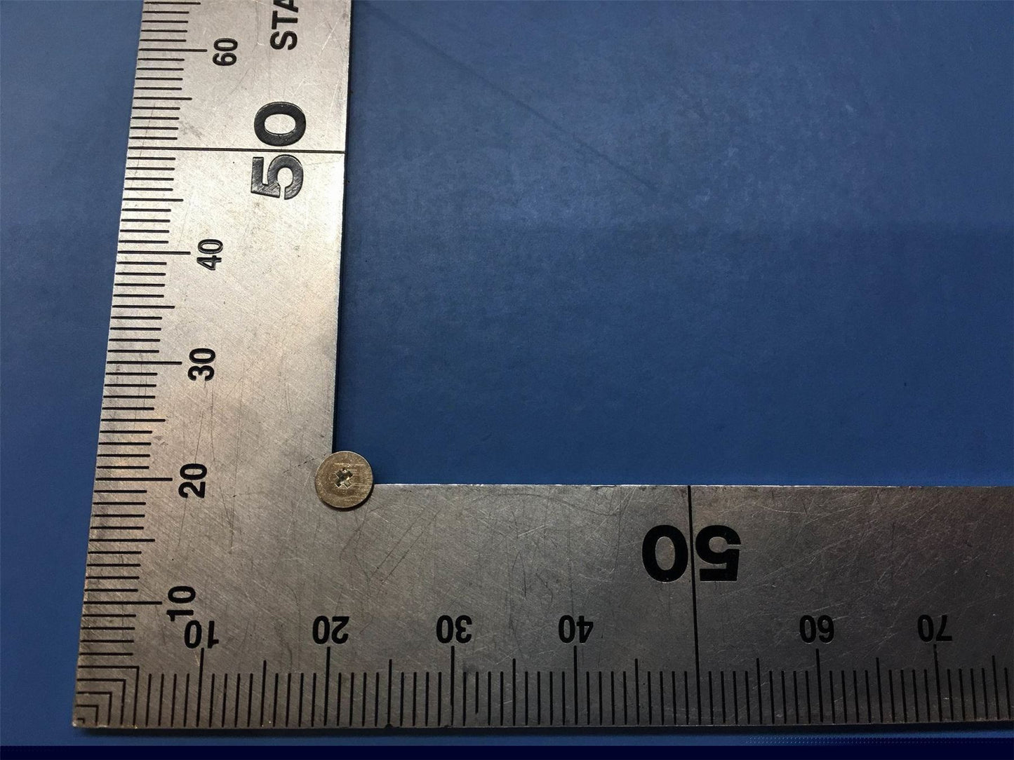 Lenovo TB310 Silver_Screw&*M501-211110-001 CS 5M88C22198