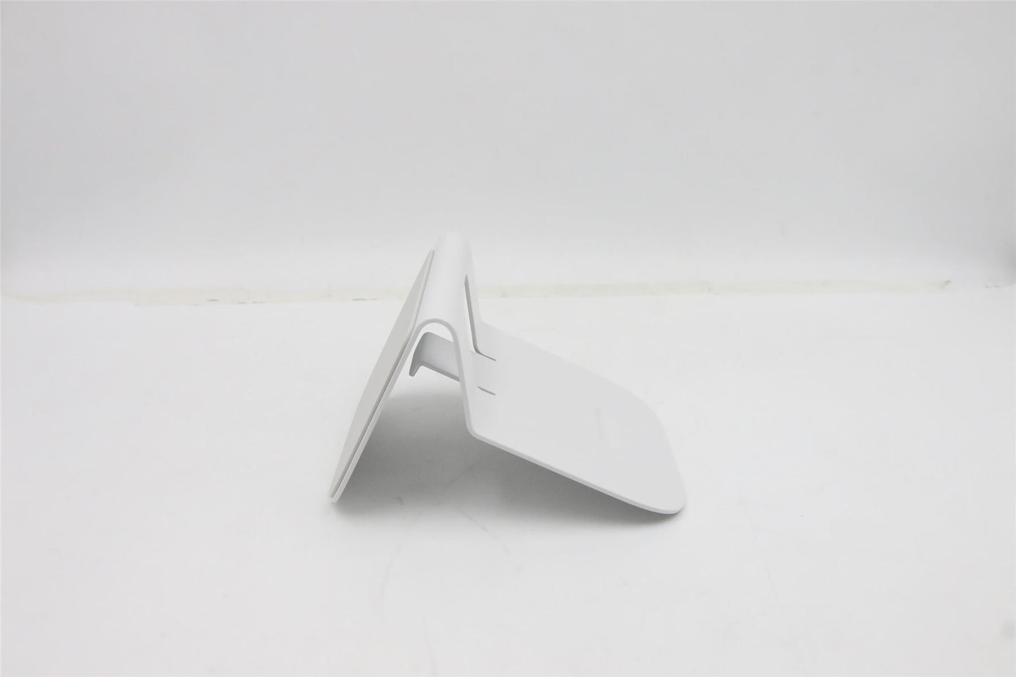 Lenovo MECHANICAL Compute,Table,Stand,WT 5M21B40333