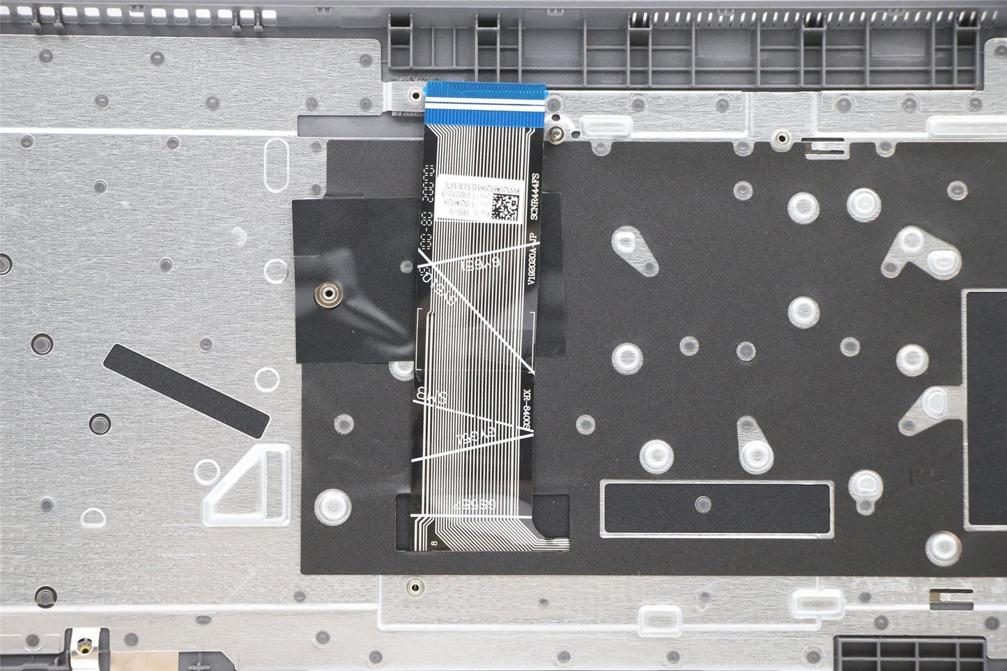 Lenovo Upper Case ASM_JPN L82H9 NFPA/GUMA 5CB1B97588