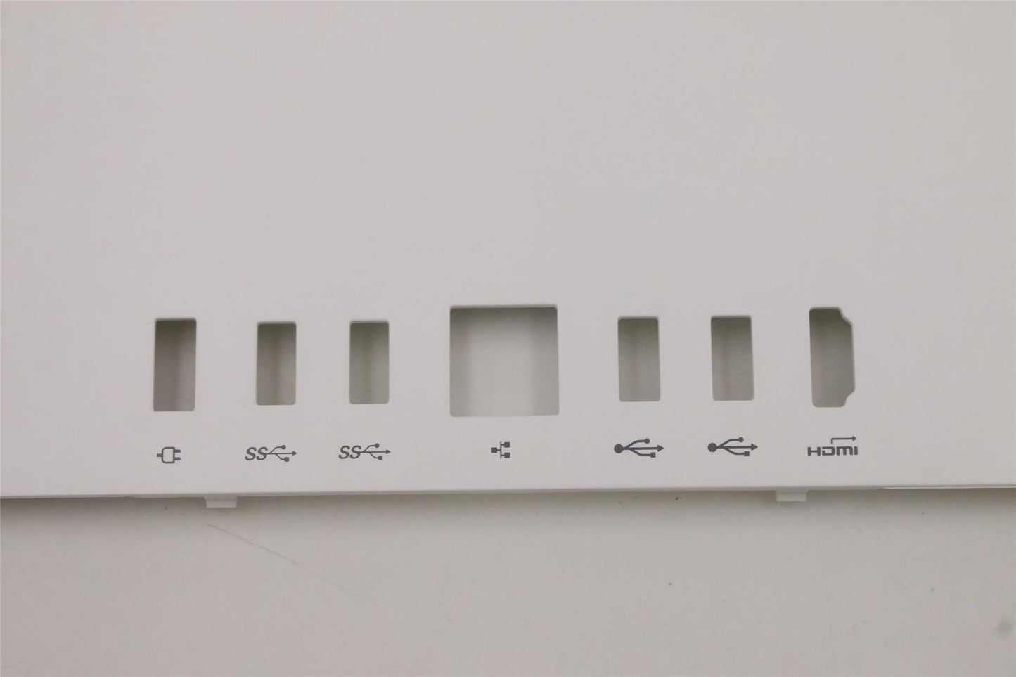 Lenovo REAR_COVER_W/HDMI_ASSY 5M11C16738
