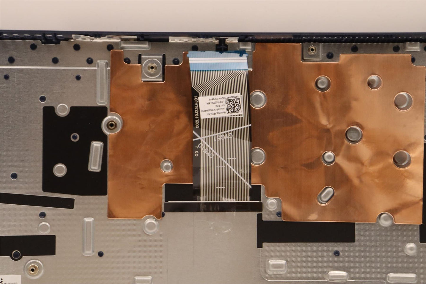 Lenovo Upper Case ASM_RUS L82RK NFP AB N 5CB1H78242