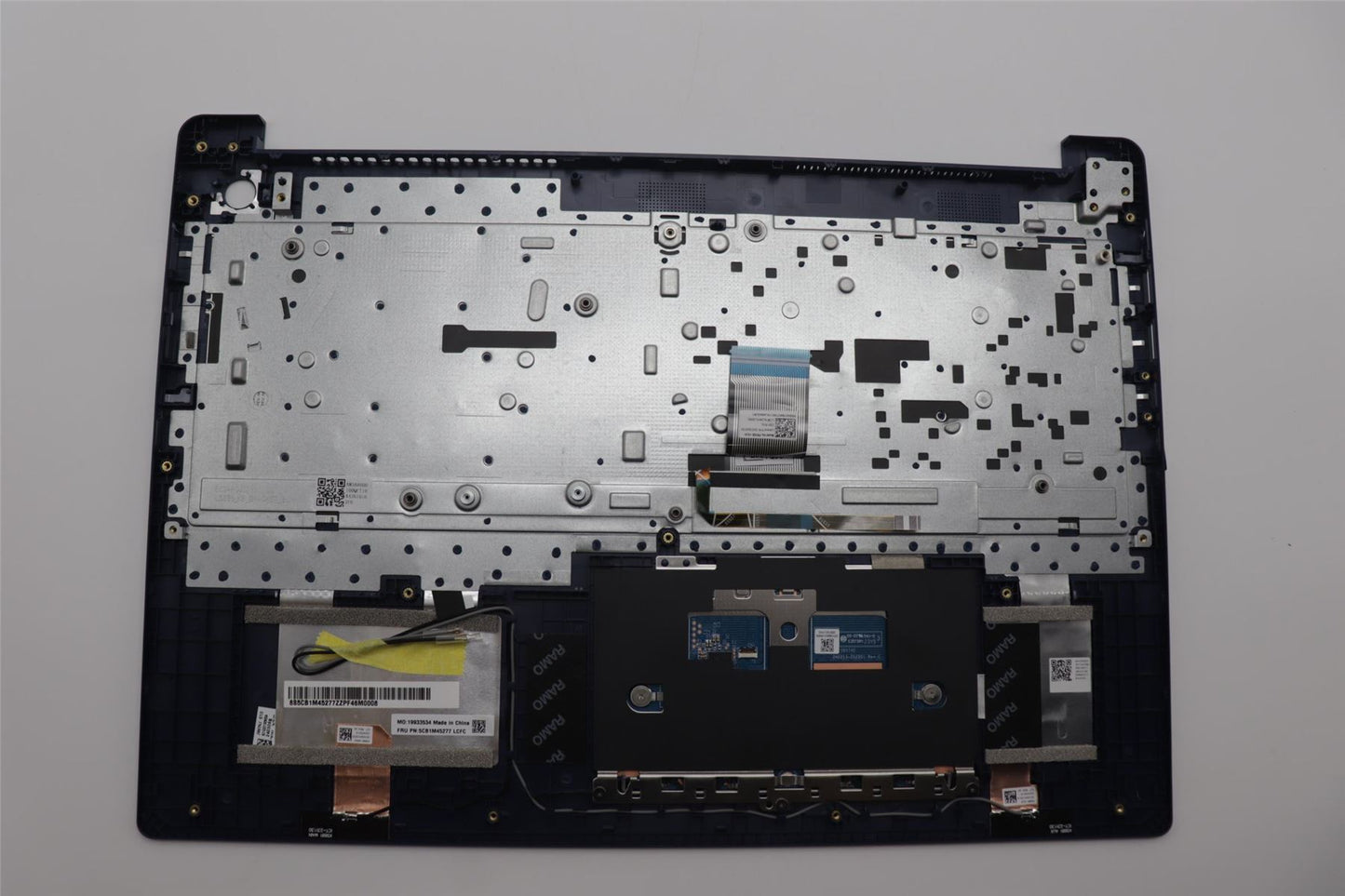 Lenovo IdeaPad 3 16IAH8 Palmrest Cover Touchpad Keyboard Hungarian 5CB1M45277