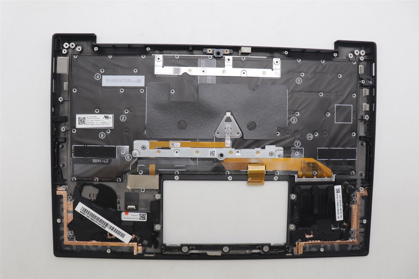 Lenovo MECH_ASM GRP_KBD_BZL_ILD_WW_DB_LTN 5M11N61208