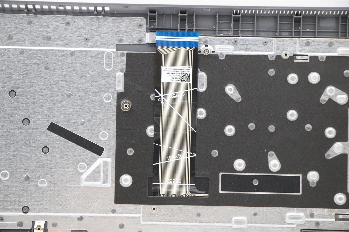 Lenovo IdeaPad 3-17ADA6 3-17ALC6 Keyboard Palmrest Top Cover French 5CB1C81082