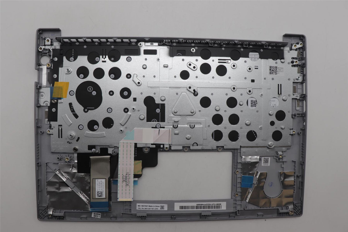 Lenovo ThinkPad E14 Gen 5 s Keyboard Palmrest Top Cover Hebrew 5M11L61152