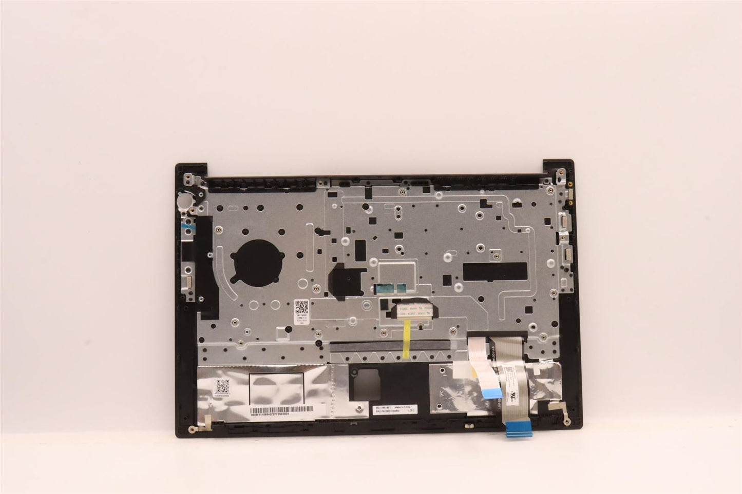 Lenovo ThinkPad E14 Gen 4 s Keyboard Palmrest Top Cover Italian Black 5M11H58842