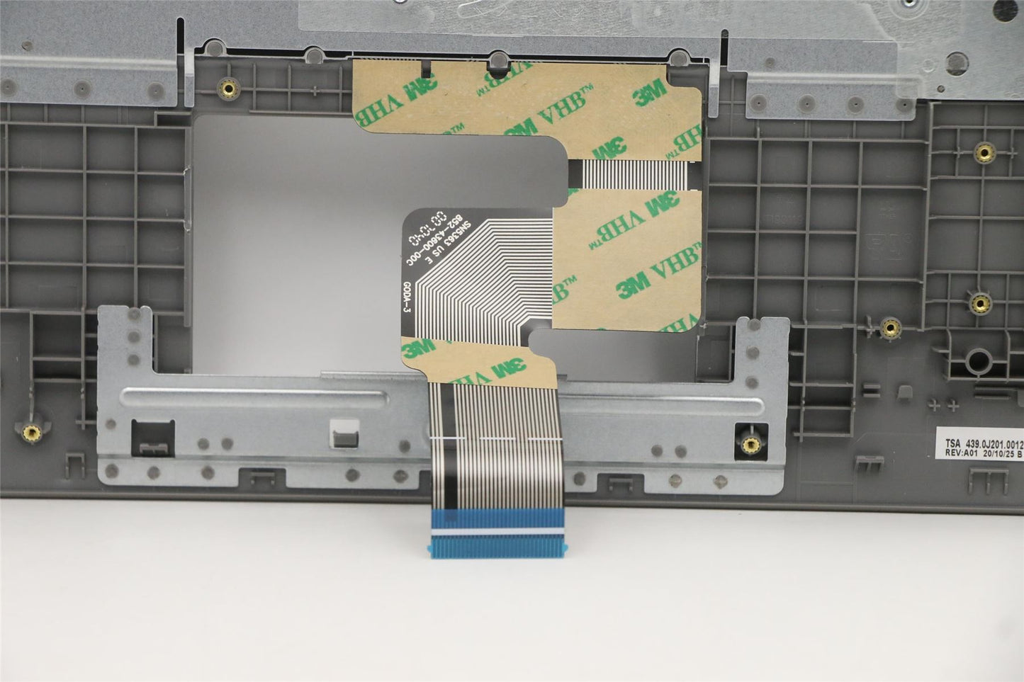 Lenovo Upper Case ASM_KO W 82GW PG 5CB0Z55486