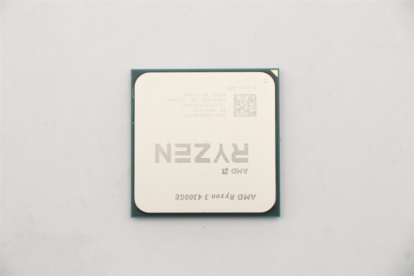 Lenovo SP Ryzen 3 4300GE 3.5G 4C 5SA0U56224