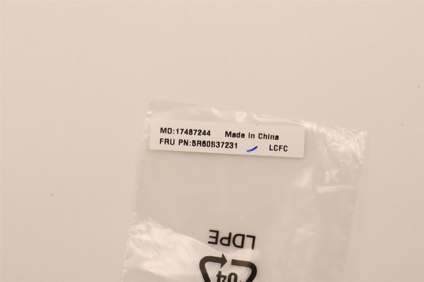 Lenovo RUBBER Rubber L 82V8 MIC rubber (L+R) 5R60S37231