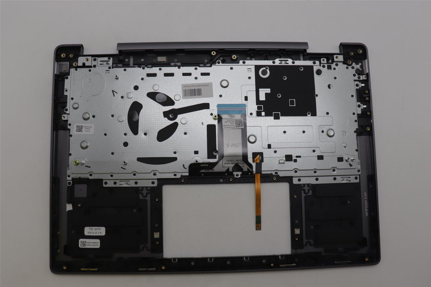 Lenovo UpperCaseASM SWS H83DJ NFP SG 5CB1N97654