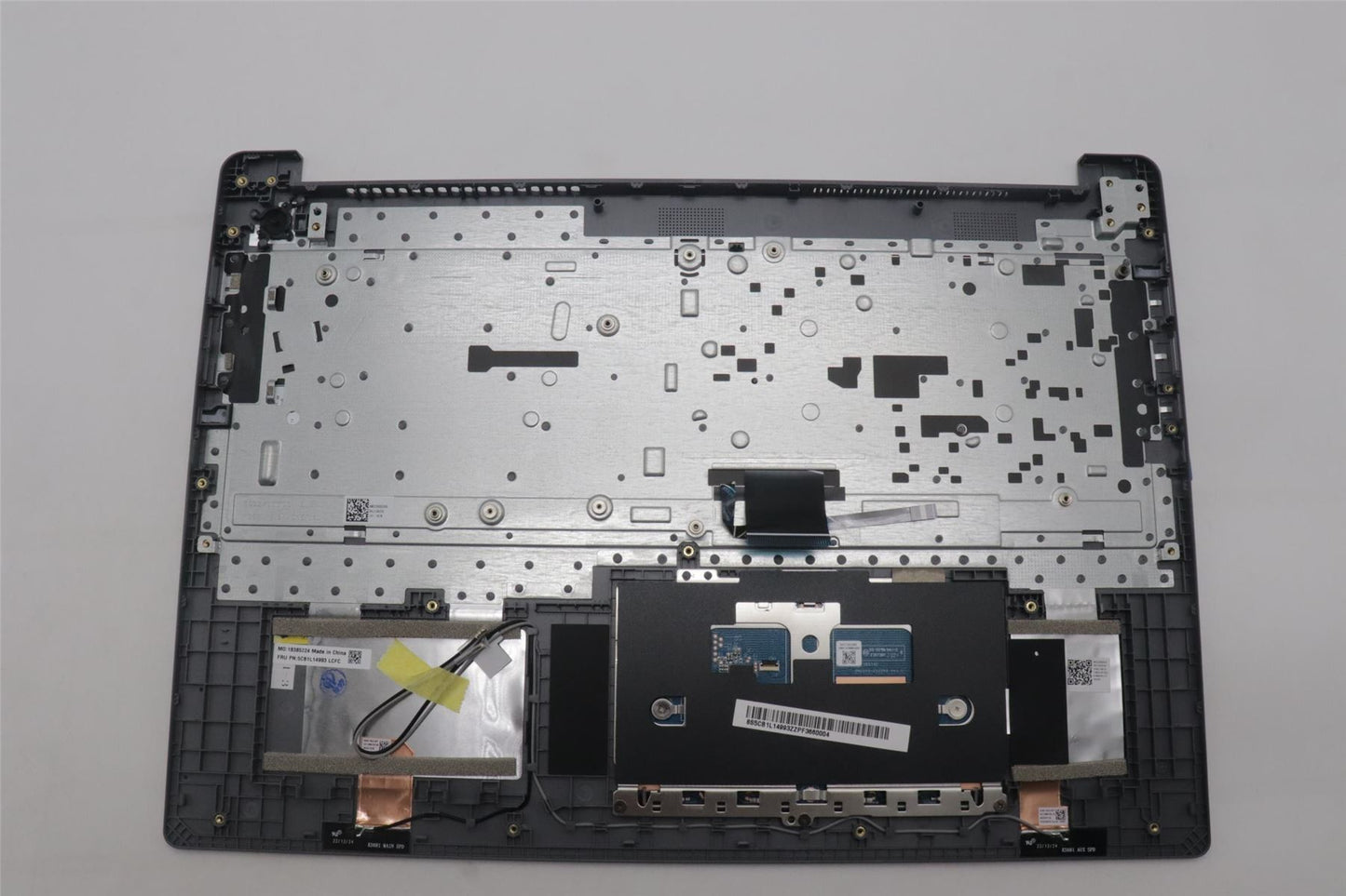 Lenovo IdeaPad 3 16ABR8 Palmrest Cover Touchpad Keyboard Ukrainian 5CB1L14993
