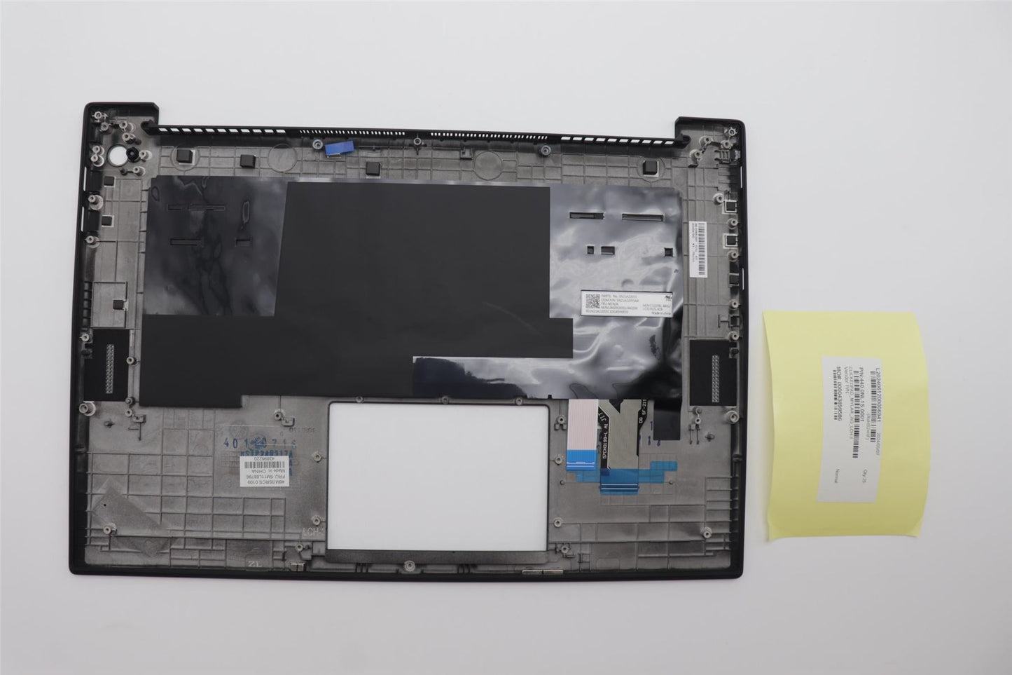 Lenovo ThinkPad P1 Gen 6 Keyboard Palmrest Top Cover Russian Silver 5M11L89018