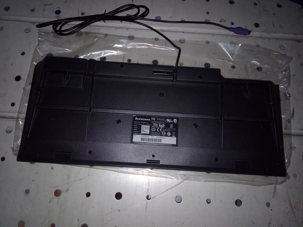 Lenovo NetVista,PS/2,BE FR Belgian French Keyboard 54Y9450