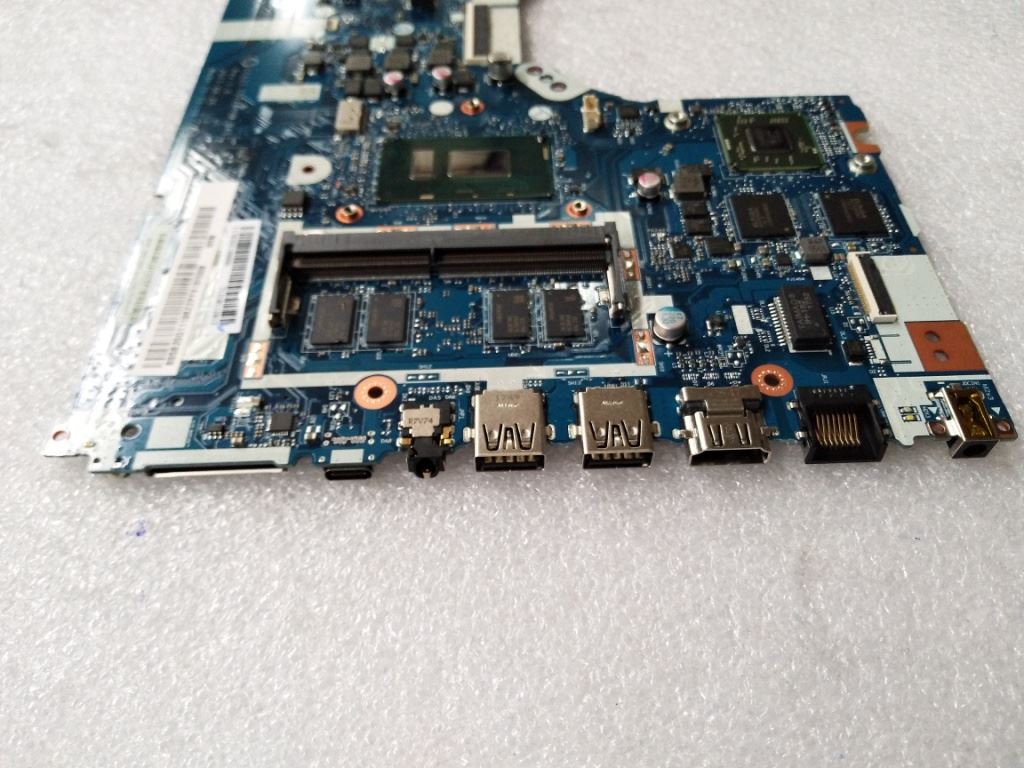 Lenovo 5B20Q11196 MB L81BT I78550U 2G4GR17MM1NFP WIN