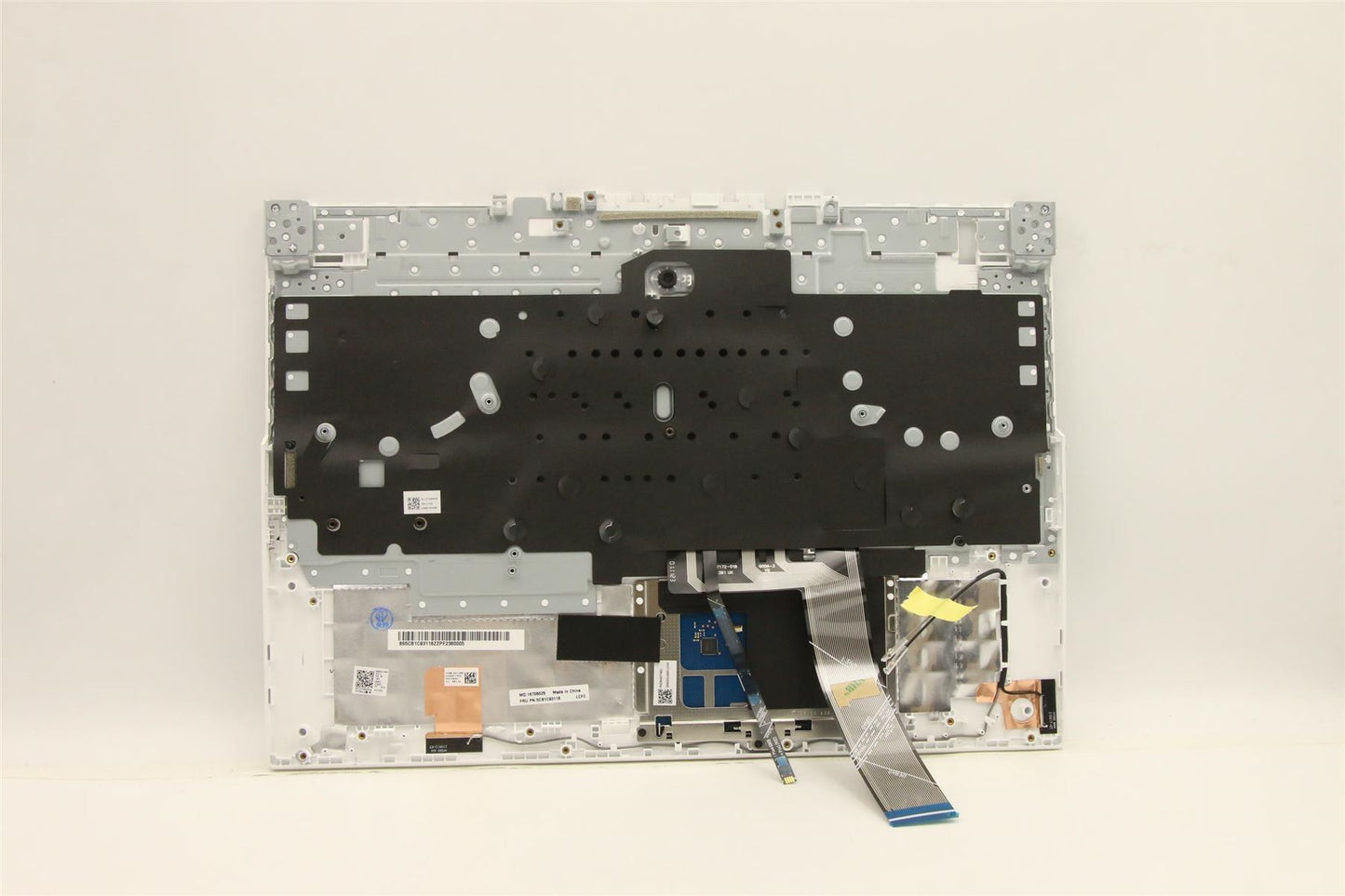 Lenovo Upper Case ASM_SWS L82JW SG_BUW/F 5CB1C93118
