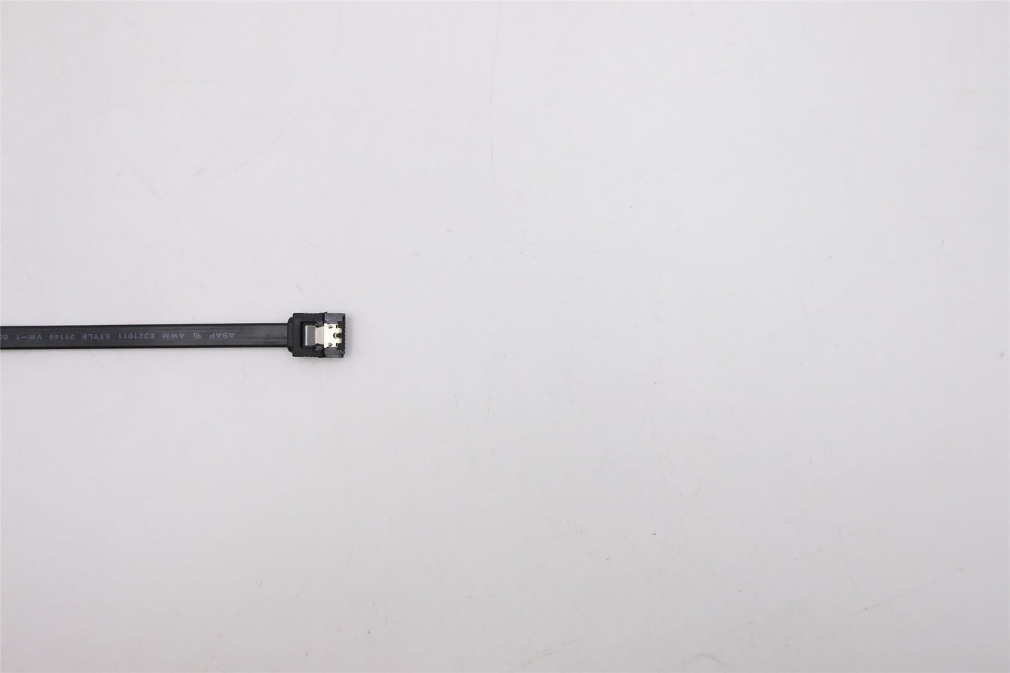 Lenovo Fru250mm SATA cable 1 latch_TCO8.0 5C10U58411