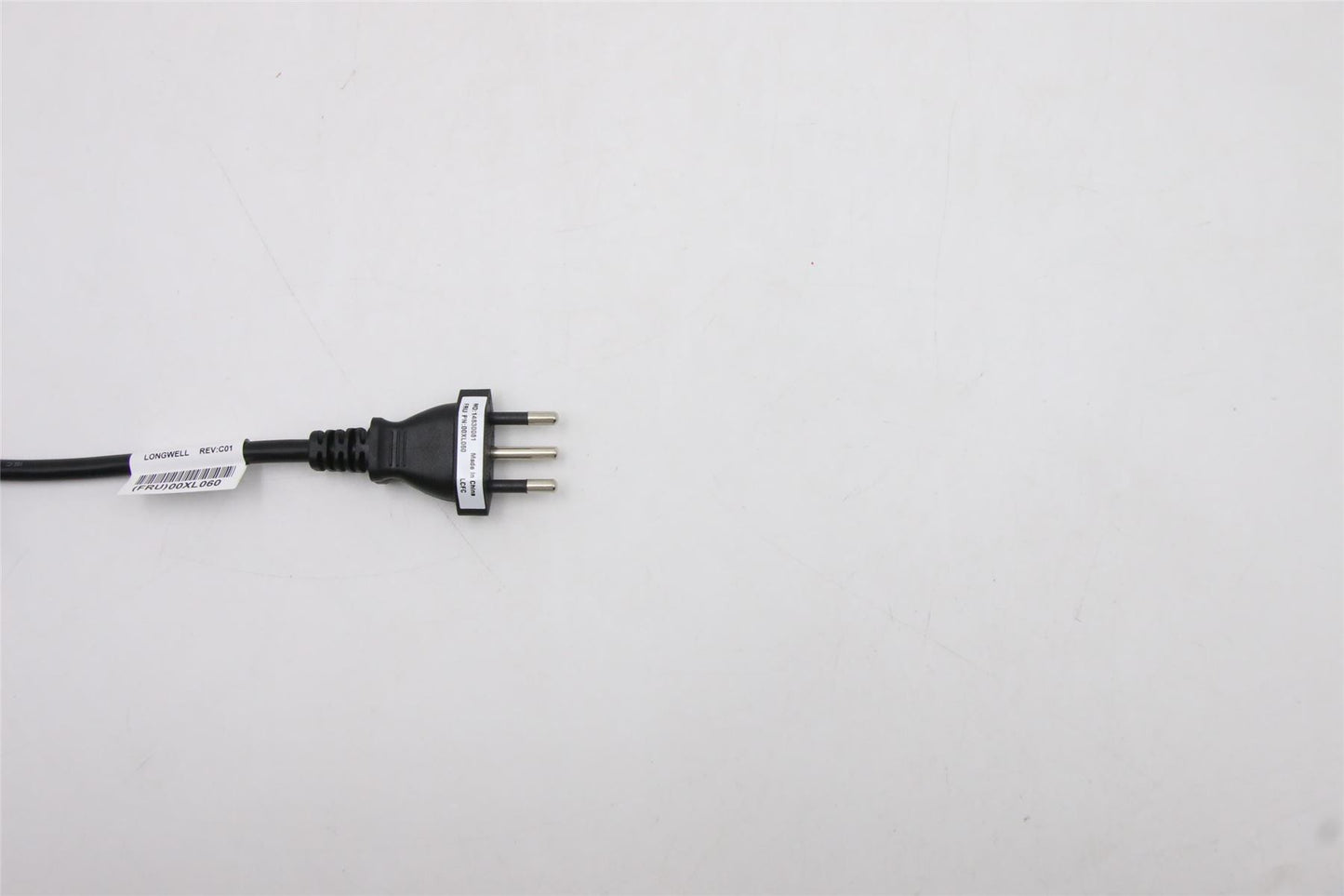 Lenovo 00XL060 LINECORD BR,1M,3P,NON-LH,LGW