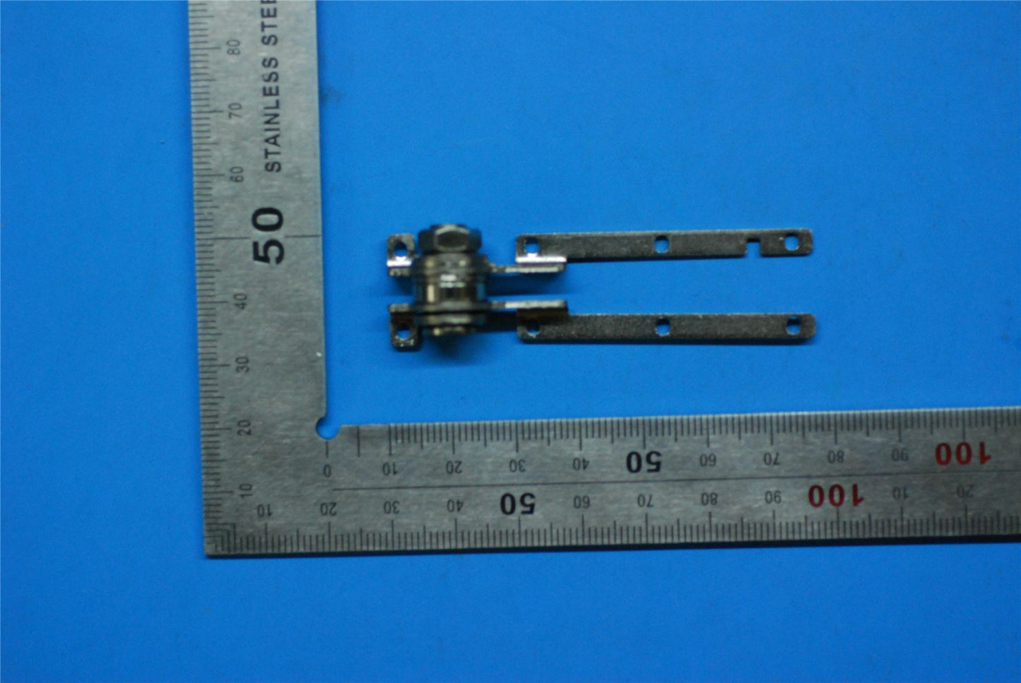 Lenovo P0510 Hinge&*410003000348-01 CS 5SR8C03604