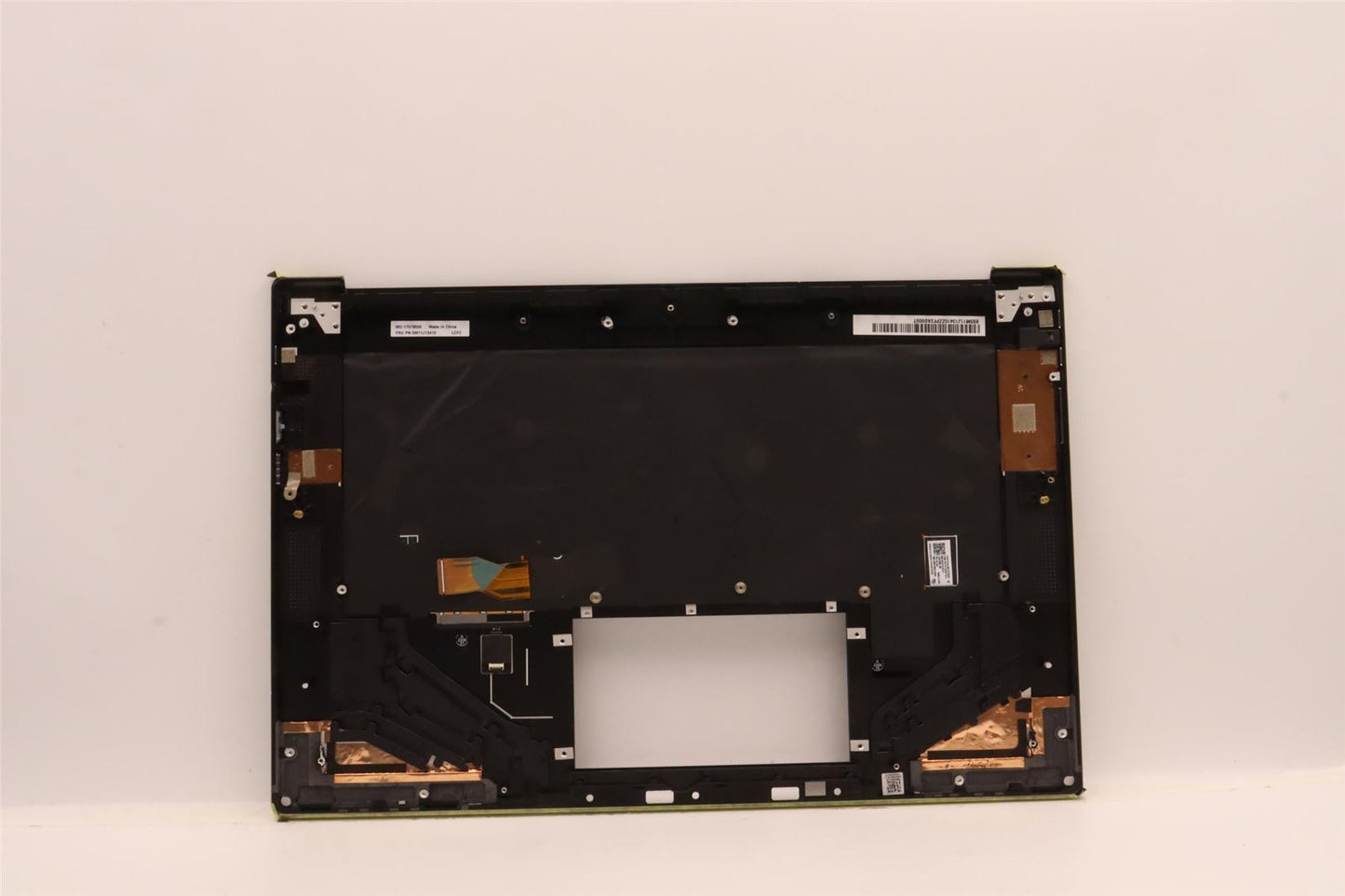 Lenovo ThinkPad Z16 Gen 1 Keyboard Palmrest Top Cover Switzerland 5M11J13410