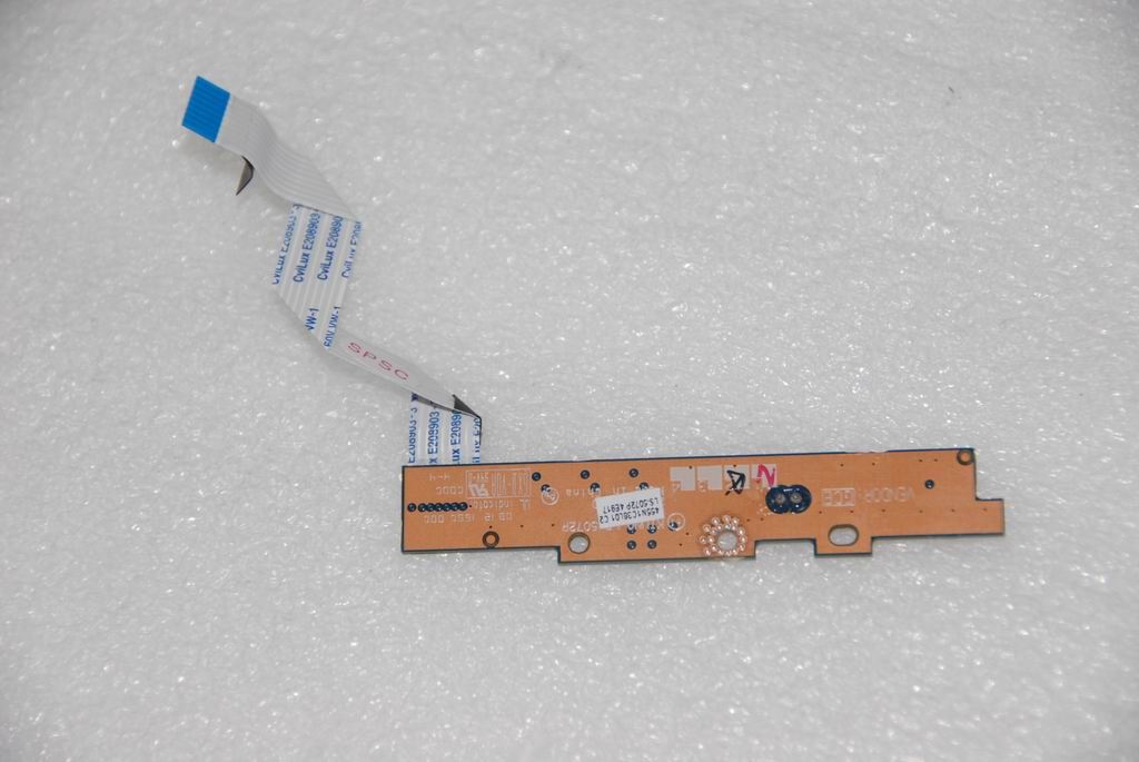 Lenovo KIUN0 SWITCH W/FFC 455N1C38L01 FFC Board 31037890