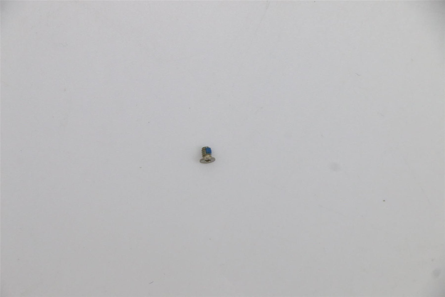 Lenovo SCREW SCREW L82BG2.0D2.5L 3.15D0.4TPVDMC 5S10S35226