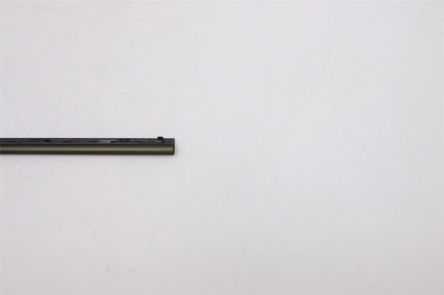 Lenovo Hinge Cover Q 82A1 DM_bezel 5CB1B34788