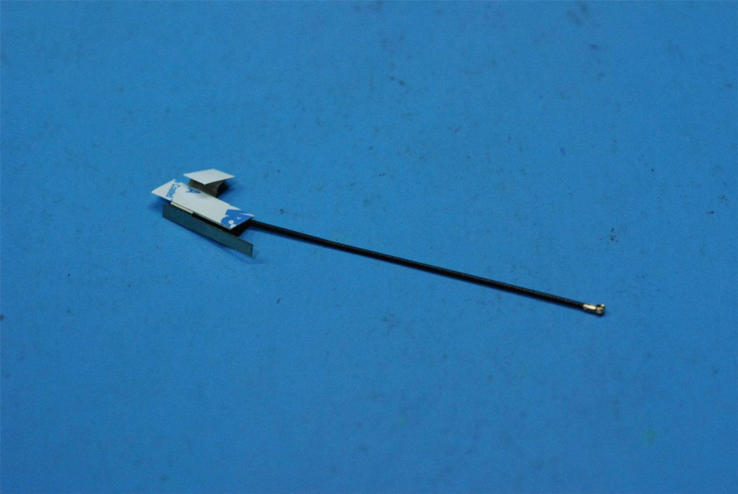 Lenovo SD-8501F Middle Wifi Antenna&*42300101CS 5A38C10832