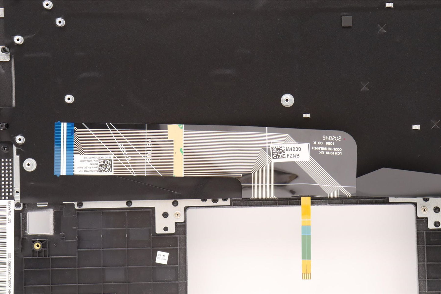 Lenovo Upper Case ASM_LA SPA W 82R9 CG BL 5CB1H71541