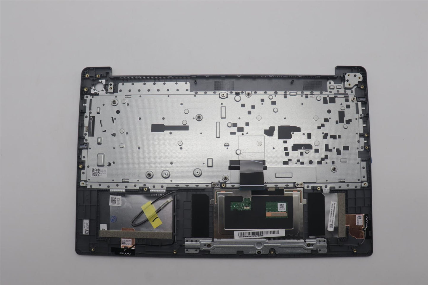 Lenovo COVER Upper Case ASM_UKE L 83EMAGFP NBL 5CB1M47037
