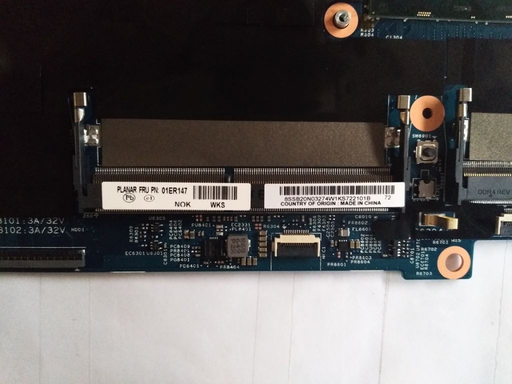 Lenovo i7-7600,N16,NOK,TPM2=Y,AMT=Y 02HL456