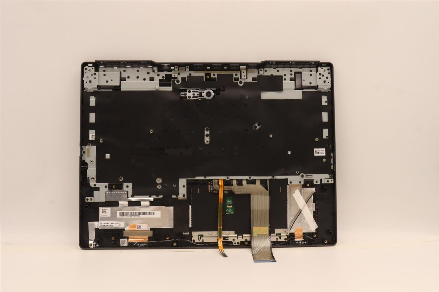 Lenovo Upper Case ASM_ITA L82RB STGY 5CB1F39049