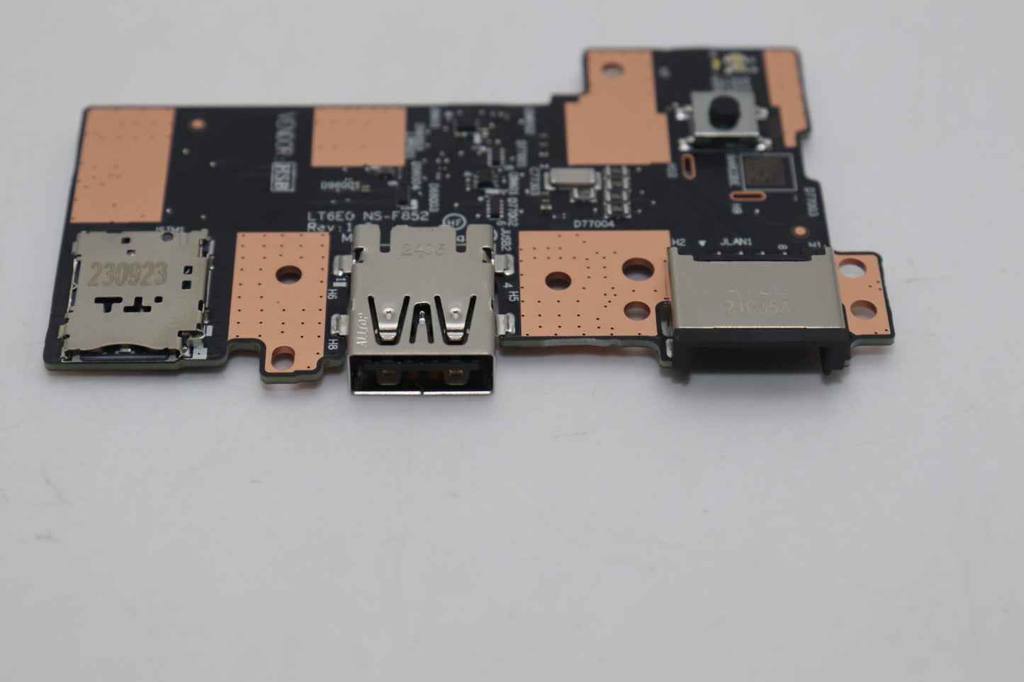Lenovo CARDPOP FRU PCBA IO/B NSF852 LT6E0 MP I/O Board 5C51P67045