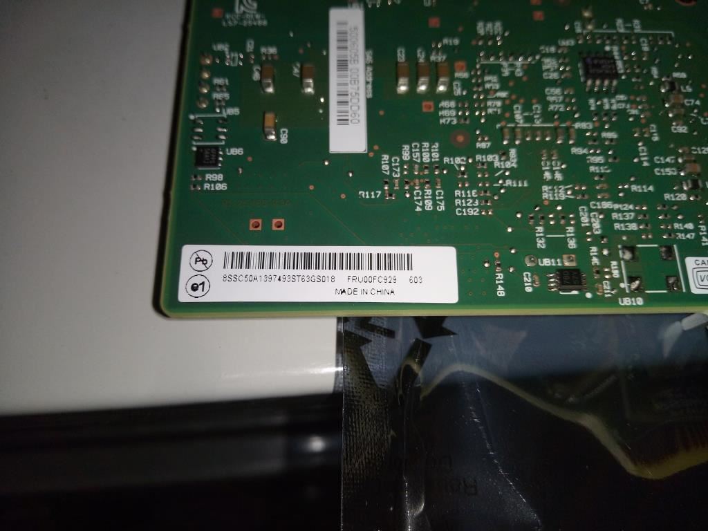 Lenovo LSI 9340-8i SATA/SAS IOC RAID 00FC929