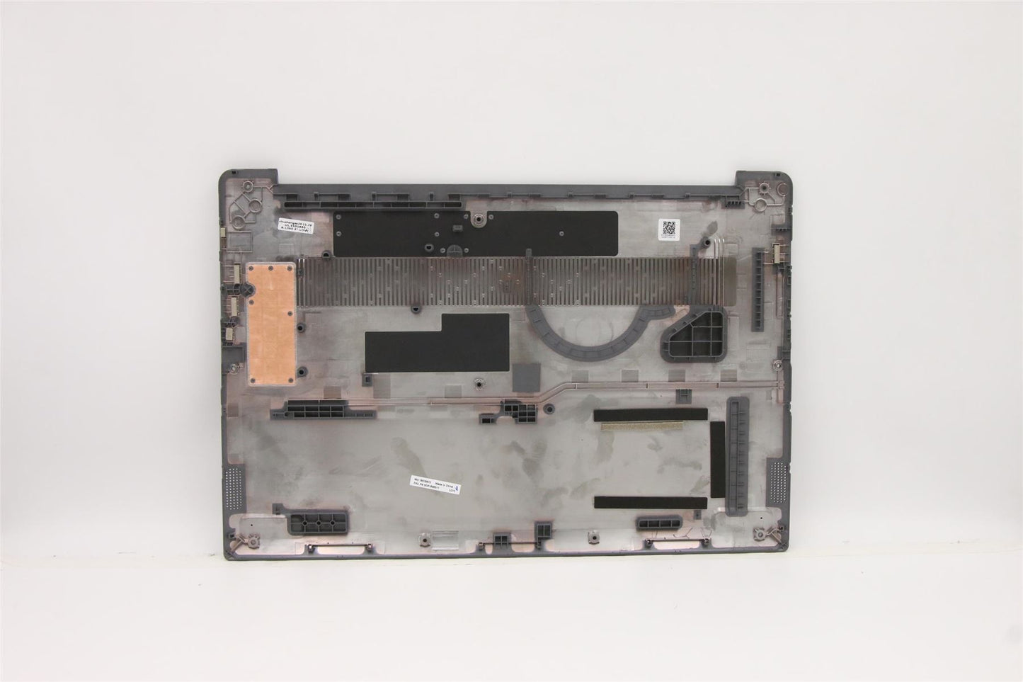 Lenovo Lower Case L 82H9 W/HDD AG DIS 5CB1B96511