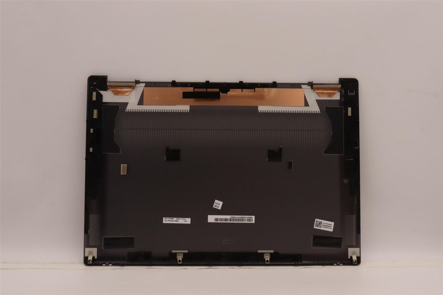 Lenovo Lower Case L 82UF SG DIS 5CB1J03898